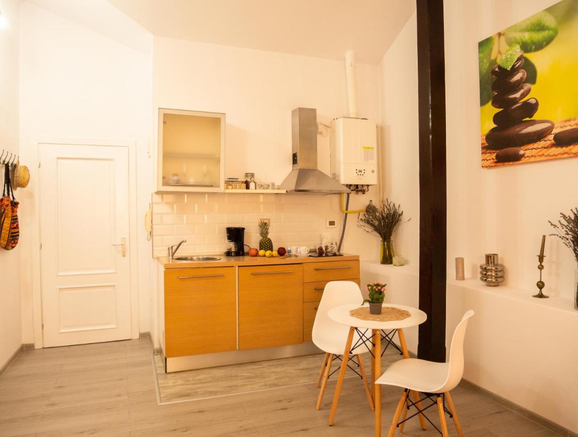 One Love Terrace Apartment Bucarest Exterior foto